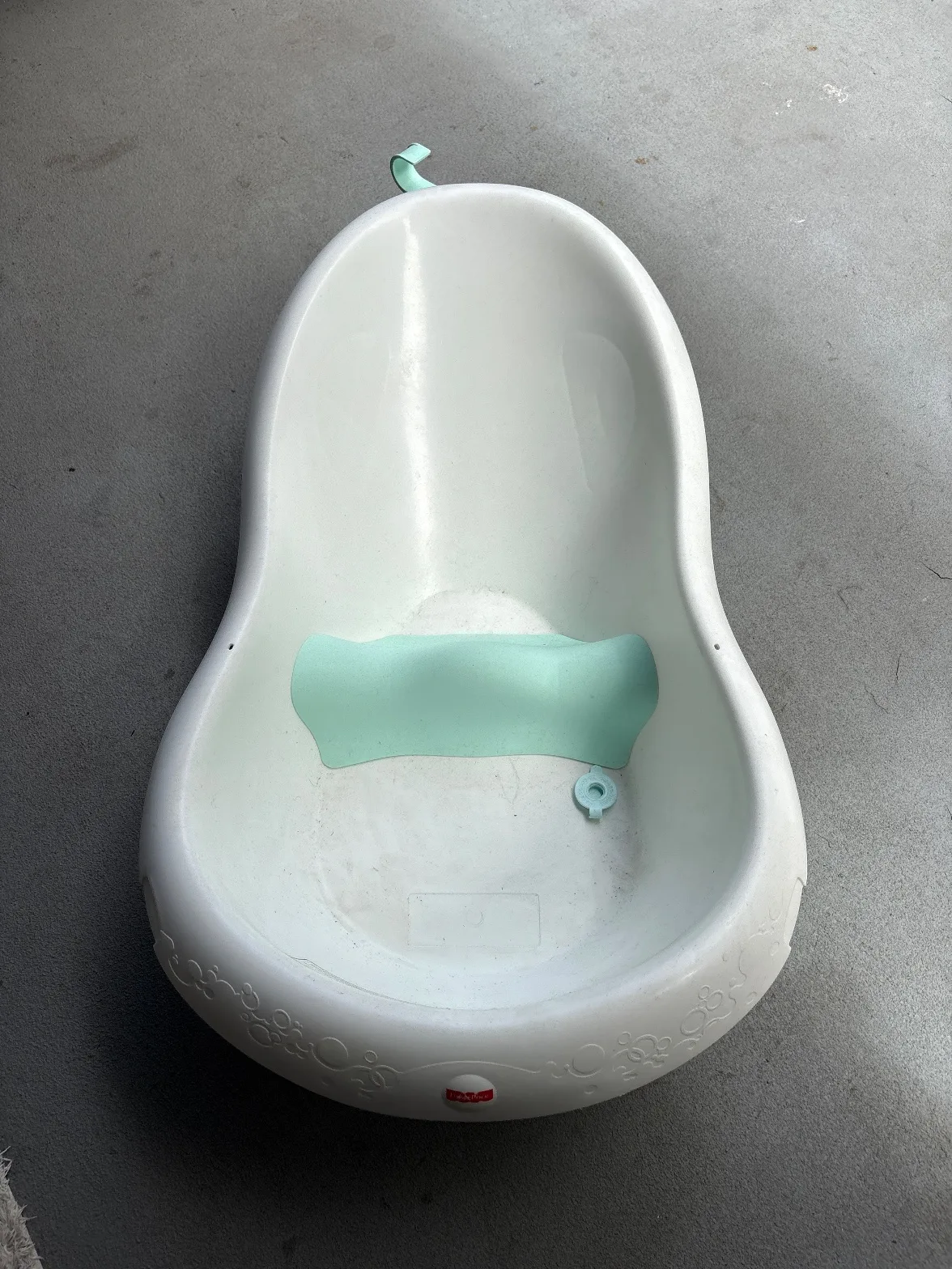 Fisher-Price baby bathtub